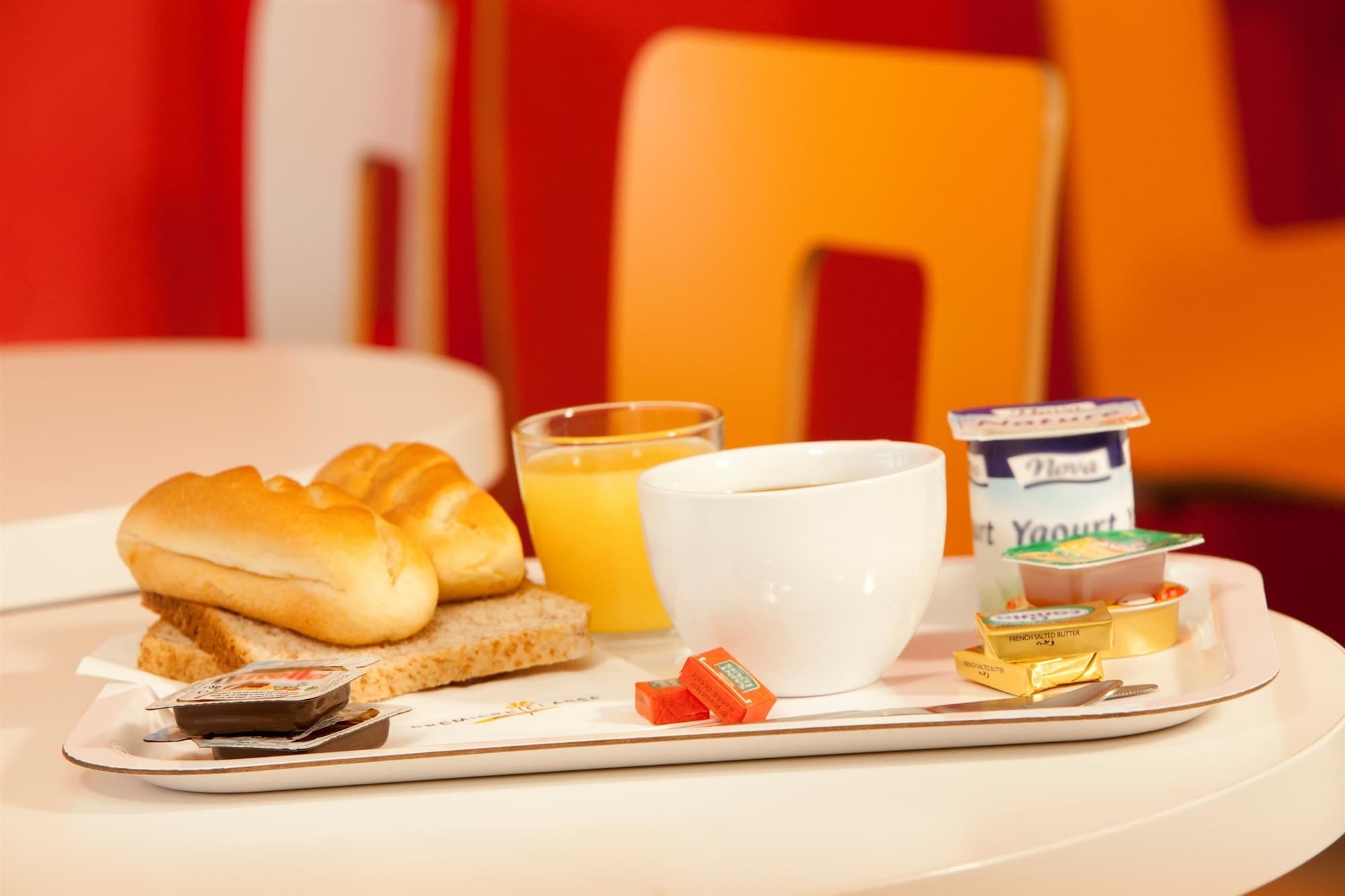 Premiere Classe Valenciennes Ouest Petite Foret Экстерьер фото